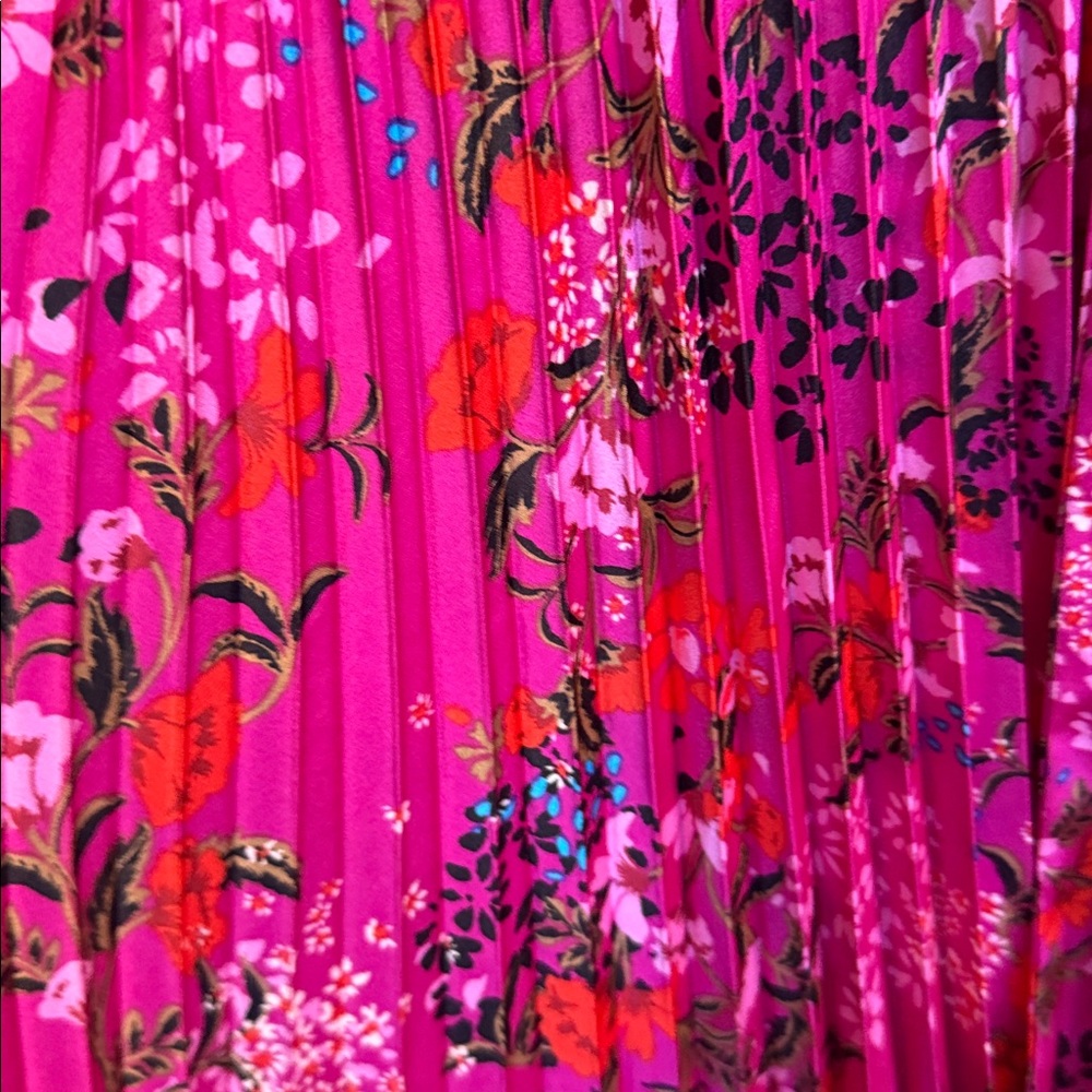 🌺 ON 34th Floral Maxi Dress | Size M | Pink Pleated Tie Neck | Boho Romantic - Picture 7 of 9
